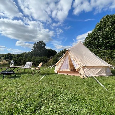 Bell Tent 4M Fossewold Farm Camping Moreton-in-Marsh Exteriör bild
