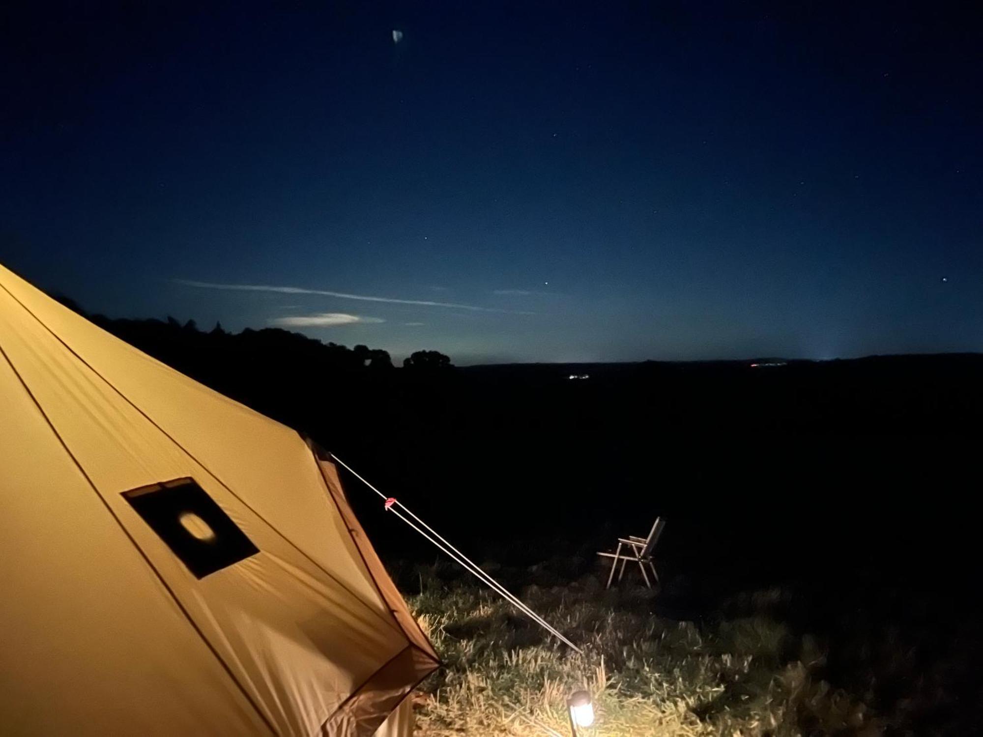 Bell Tent 4M Fossewold Farm Camping Moreton-in-Marsh Exteriör bild
