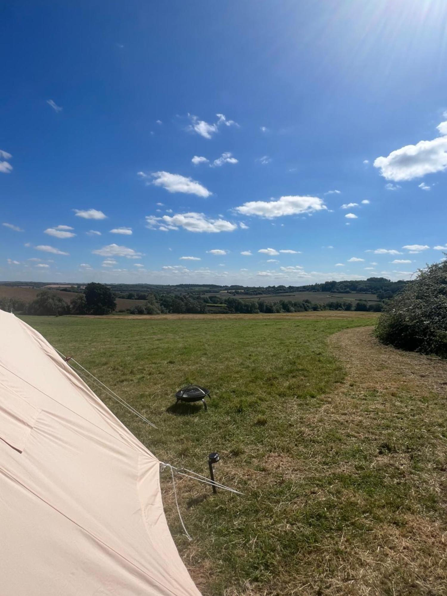 Bell Tent 4M Fossewold Farm Camping Moreton-in-Marsh Exteriör bild