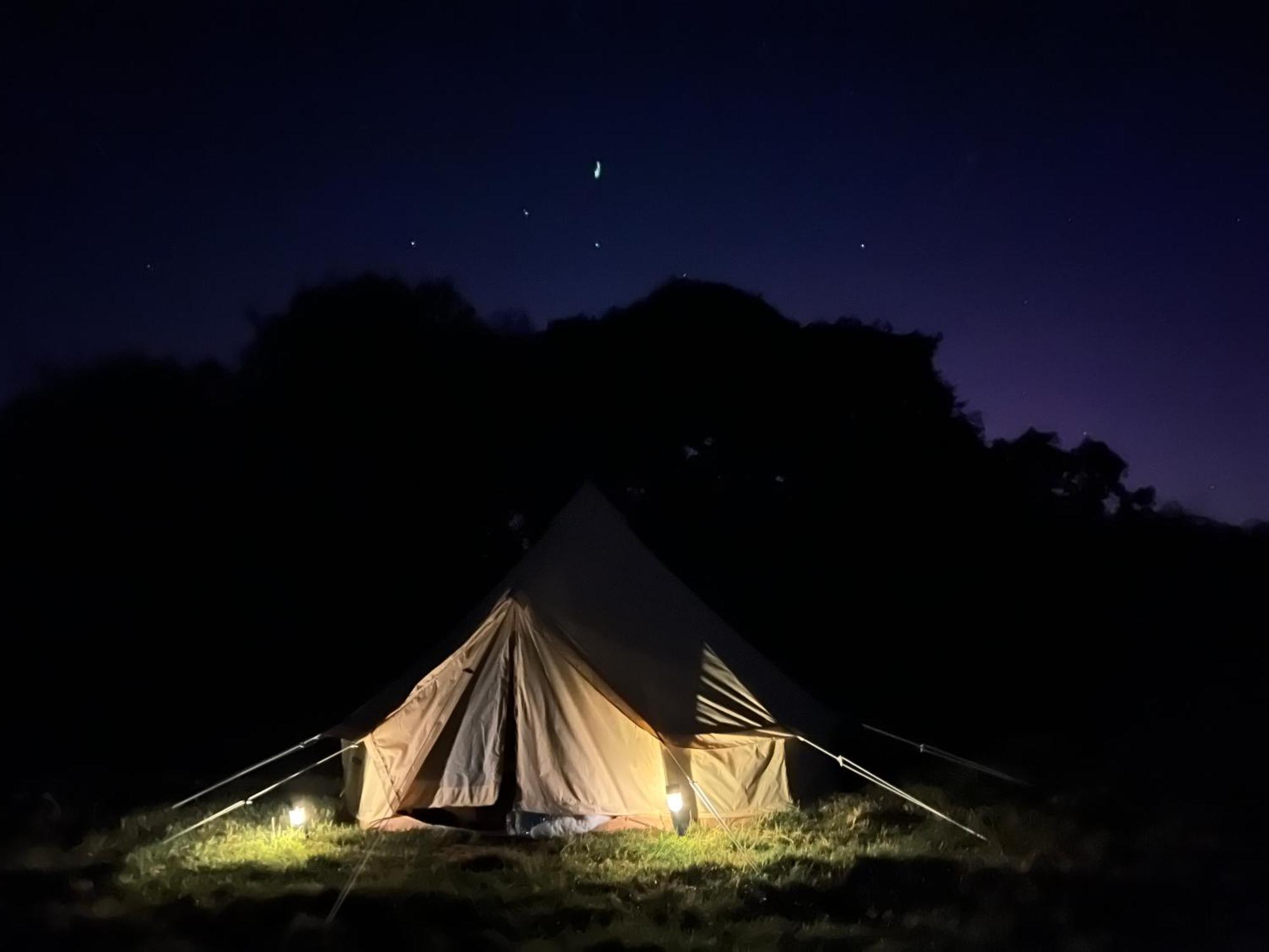 Bell Tent 4M Fossewold Farm Camping Moreton-in-Marsh Exteriör bild